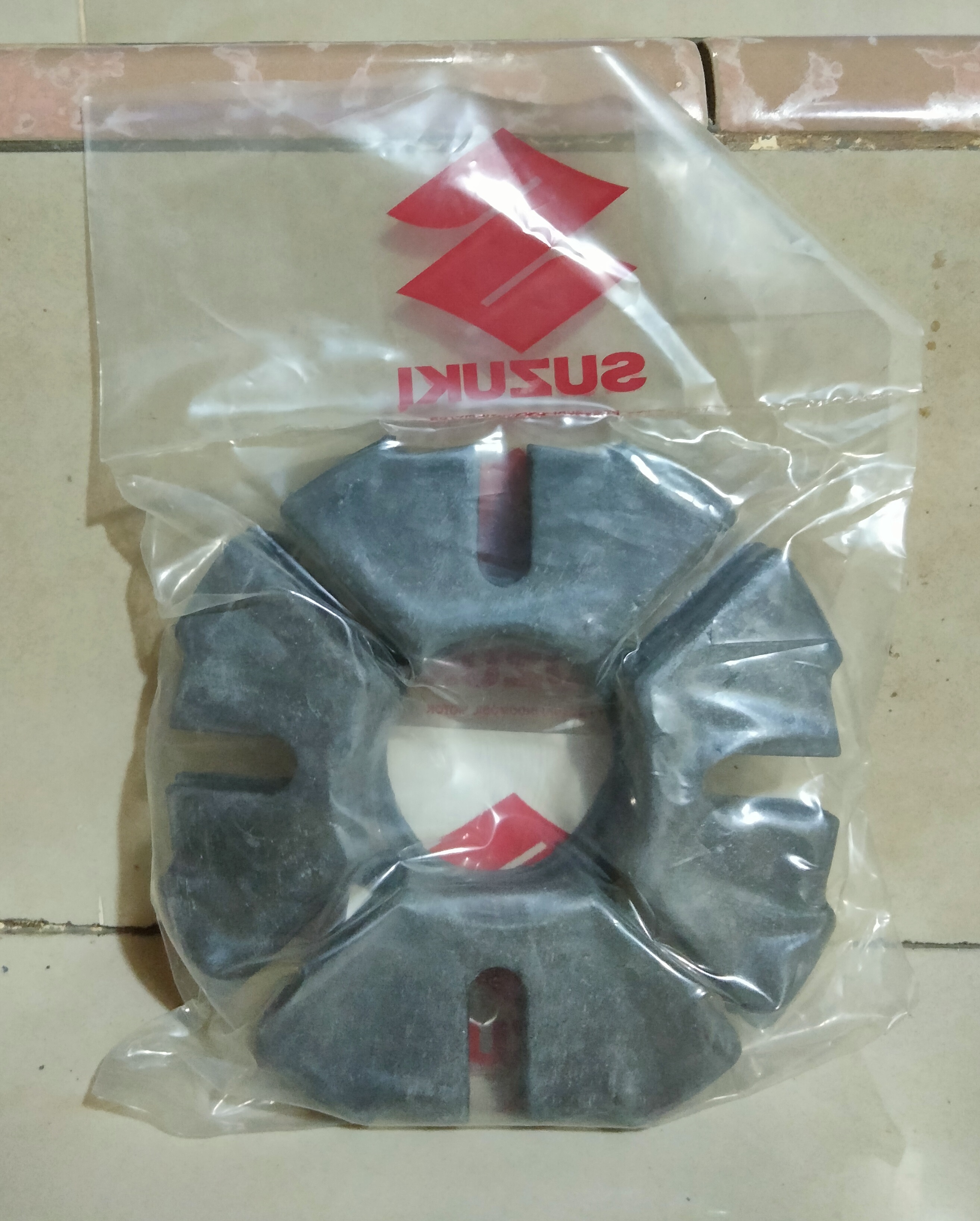 Karet Tromol A100 / Crystal / RC / Tornado / All Shogun / All Smash / Satria 120 / Satria 150 / Arashi (64651B30D60N000)